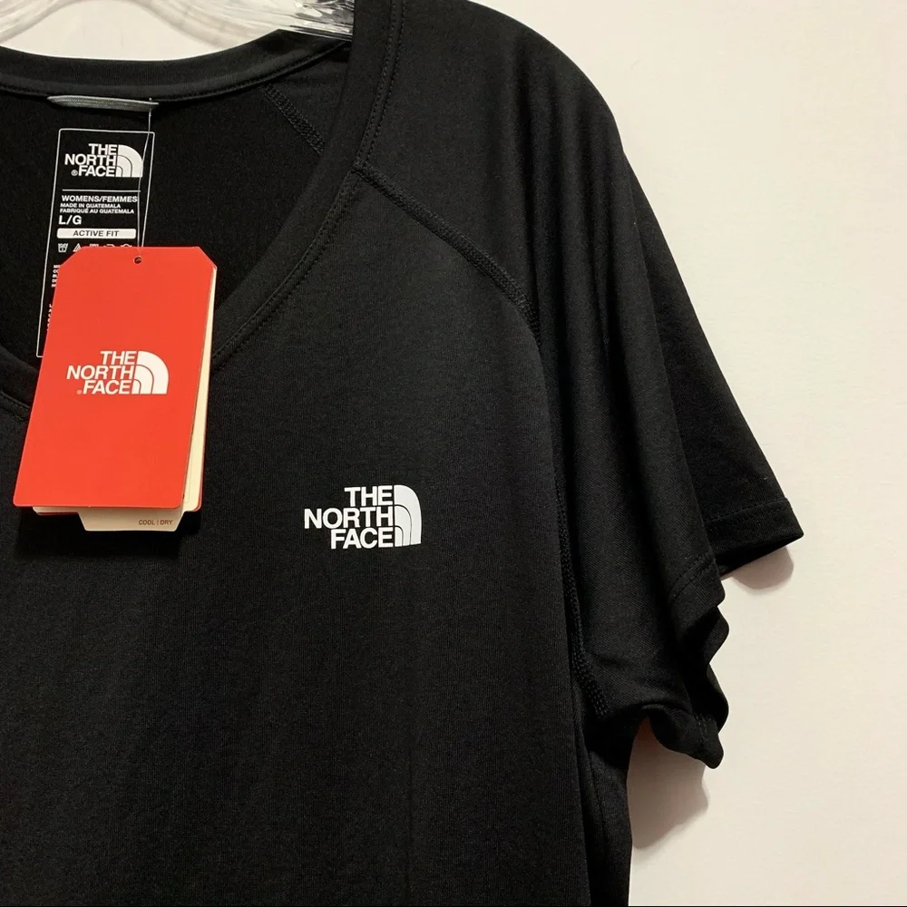 🆕 The North Face Women’s V-Neck Tee, Black, Large - Picture 5 of 9